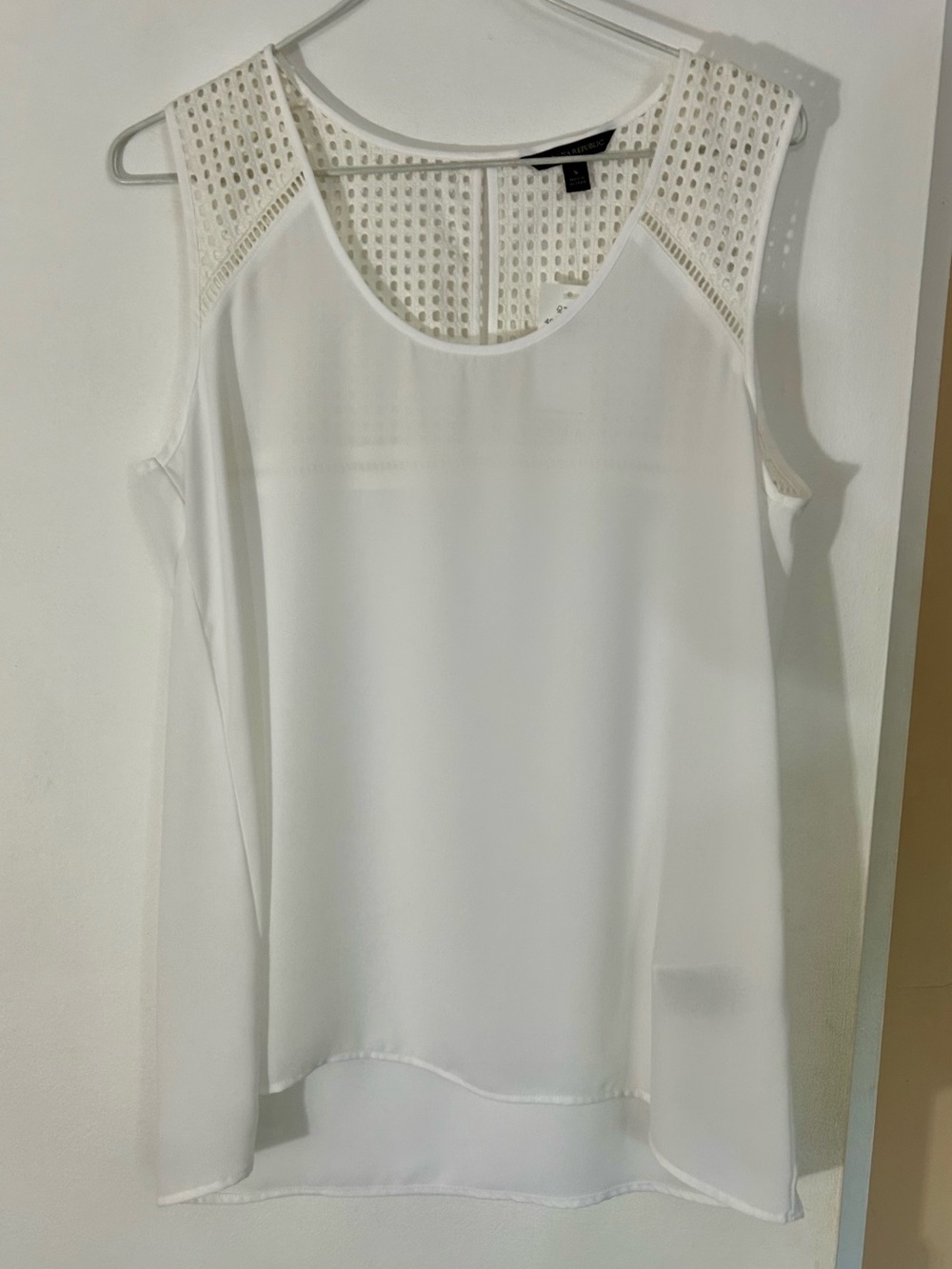 Banana Republic White Sleeveless Blouse with Crochet Yoke, Women’s Small, NWT